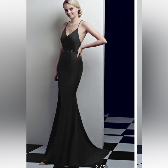 Nina Canacci Plunge V-Neck Crisscross Back Prom Evening Gown Black Size 4 - Picture 9 of 15